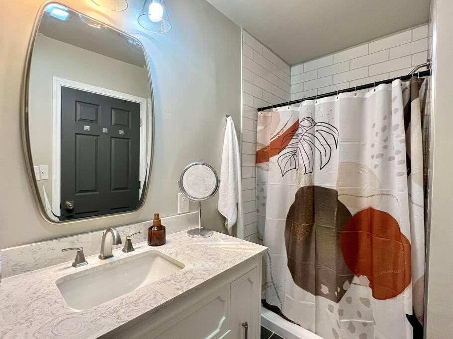 Modern Style Home Near Dt Indy & Major Attractions Indianapolis Esterno foto